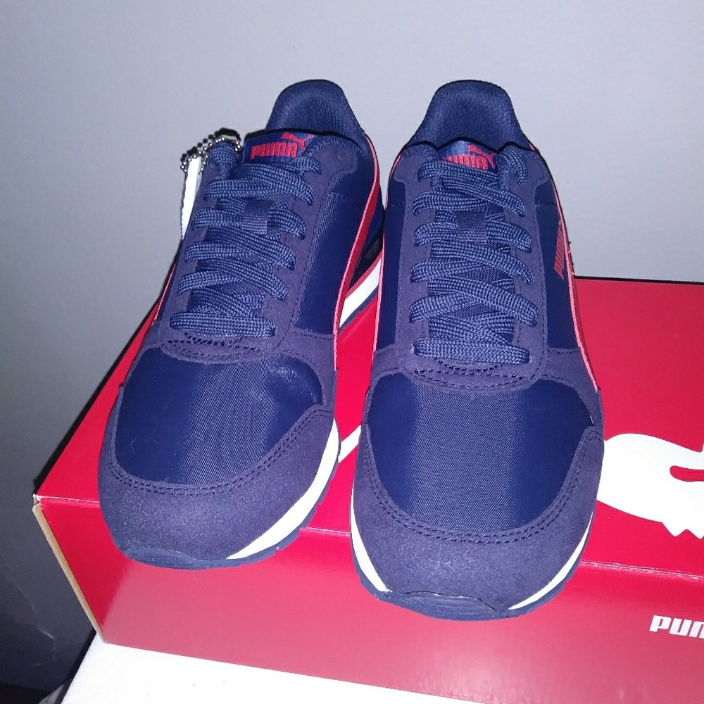 Puma - Picture 2 of 5